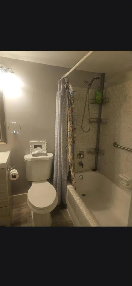 27 NEWPORT B Deerfield Beach, FL 33442
