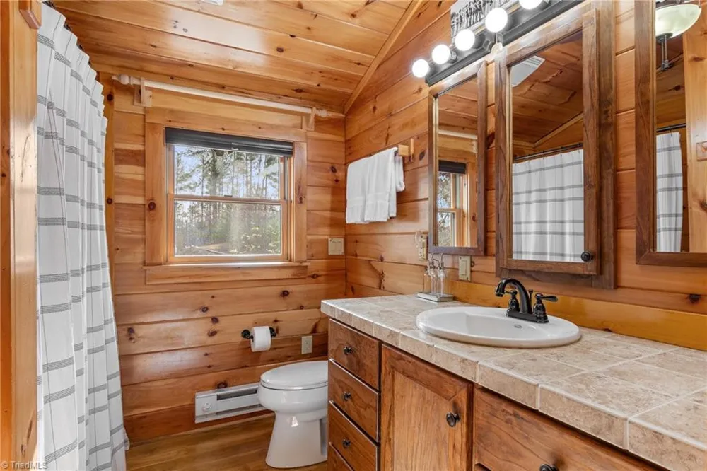 2257 Quiet Creek Lane Lenoir, NC 28645