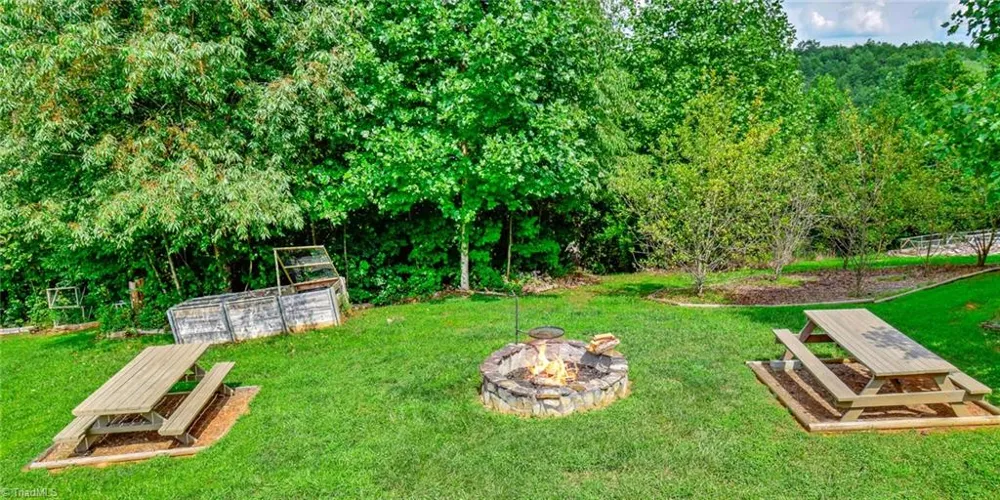 2257 Quiet Creek Lane Lenoir, NC 28645