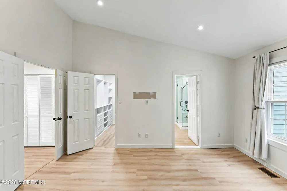318 Balsam Court Howell, NJ 07731
