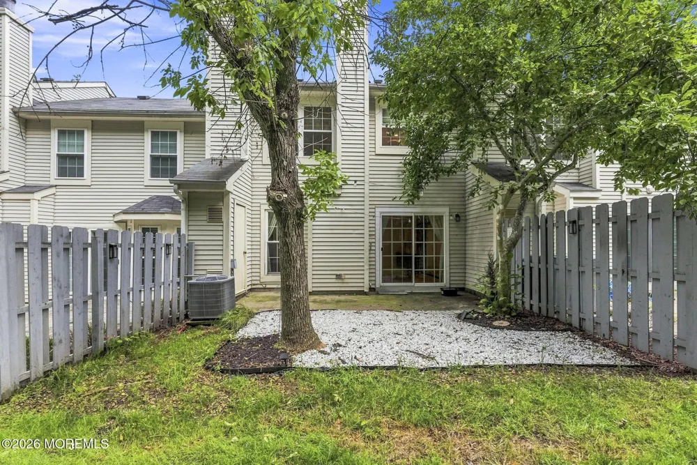 318 Balsam Court Howell, NJ 07731