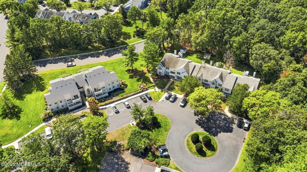 318 Balsam Court Howell, NJ 07731