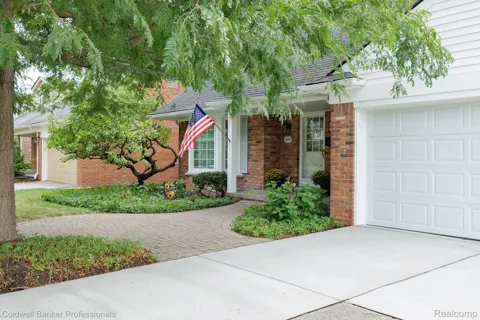 1399 Edmundton Drive