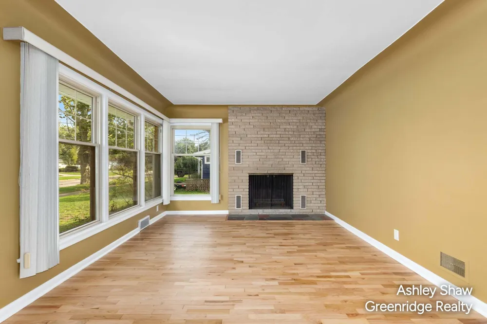 750 Pine Avenue Holland City, MI 49423