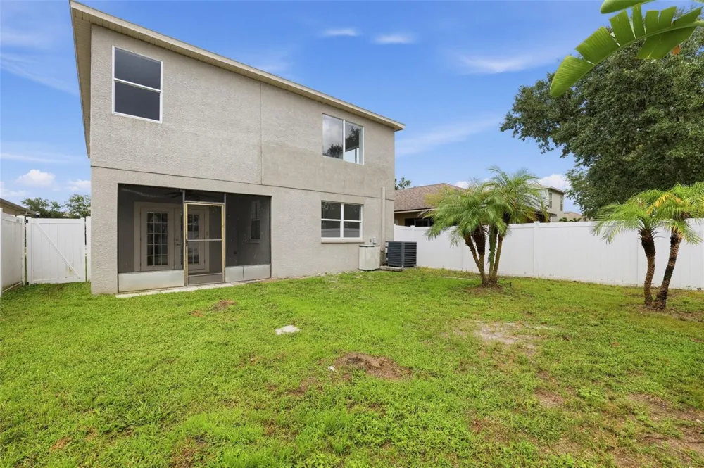 7876 CARRIAGE POINTE DRIVE Gibsonton, FL 33534