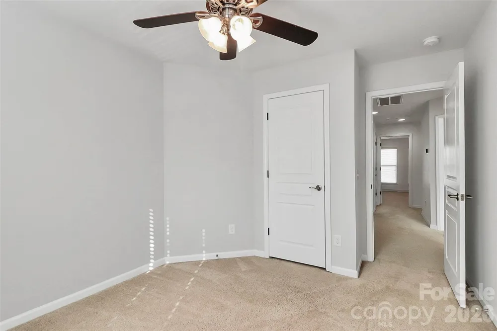 1929 Royal Gorge Avenue Charlotte, NC 28210