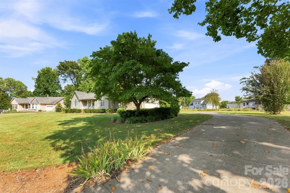 108 Shade Tree Court Gastonia, NC 28056