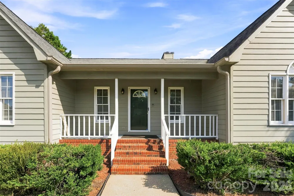 108 Shade Tree Court Gastonia, NC 28056
