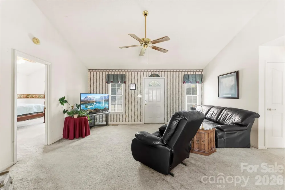 108 Shade Tree Court Gastonia, NC 28056