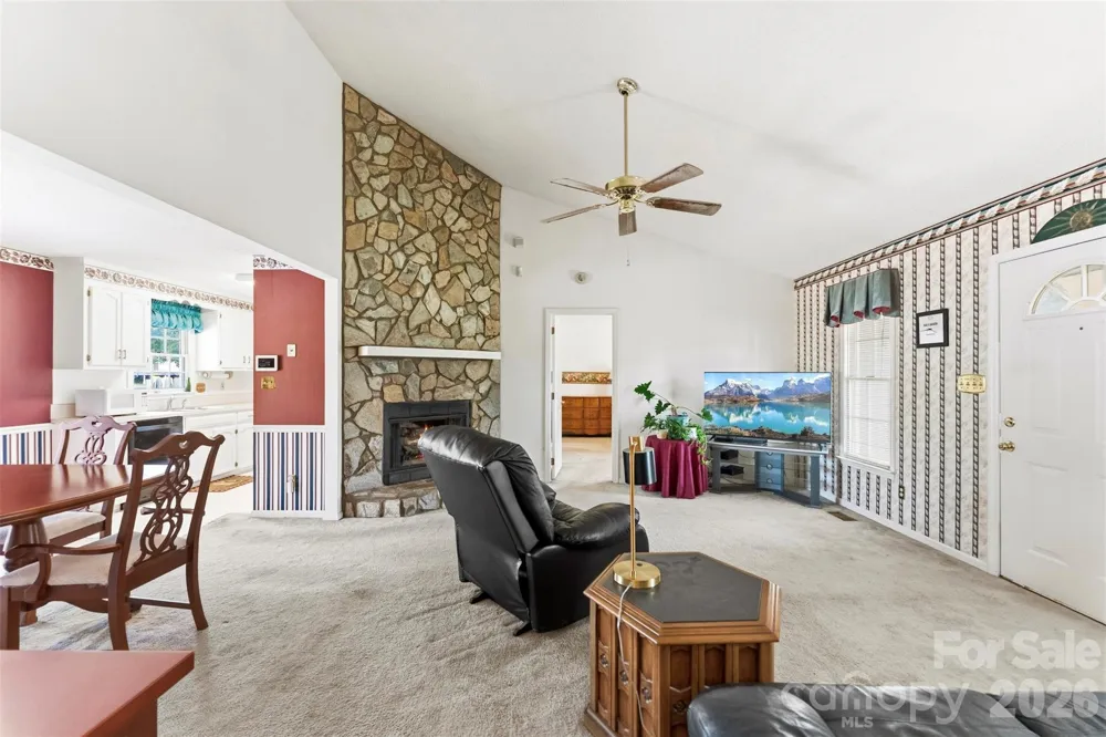 108 Shade Tree Court Gastonia, NC 28056