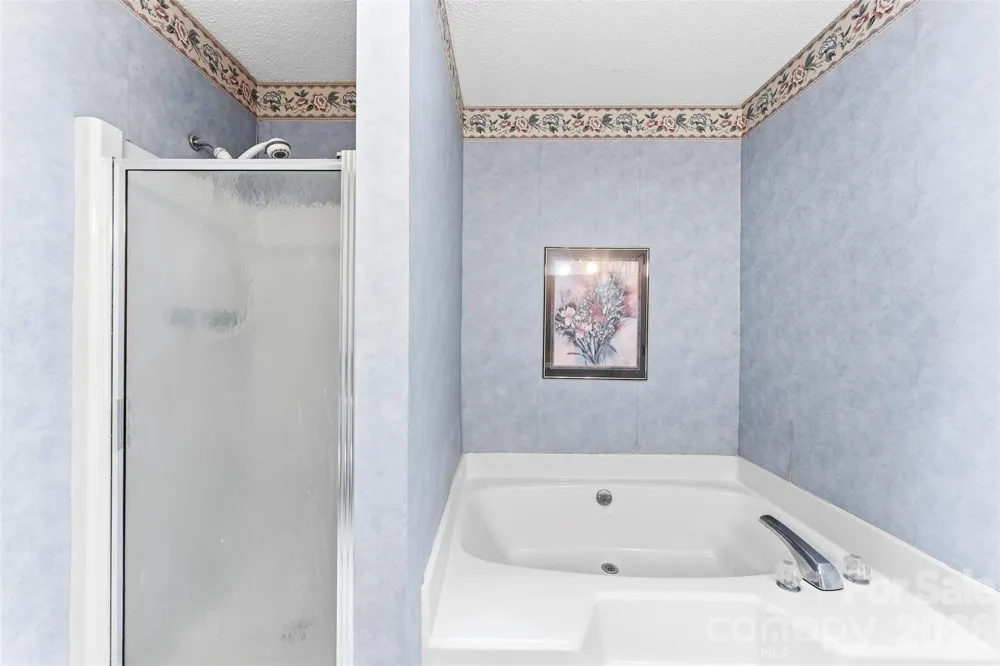 108 Shade Tree Court Gastonia, NC 28056