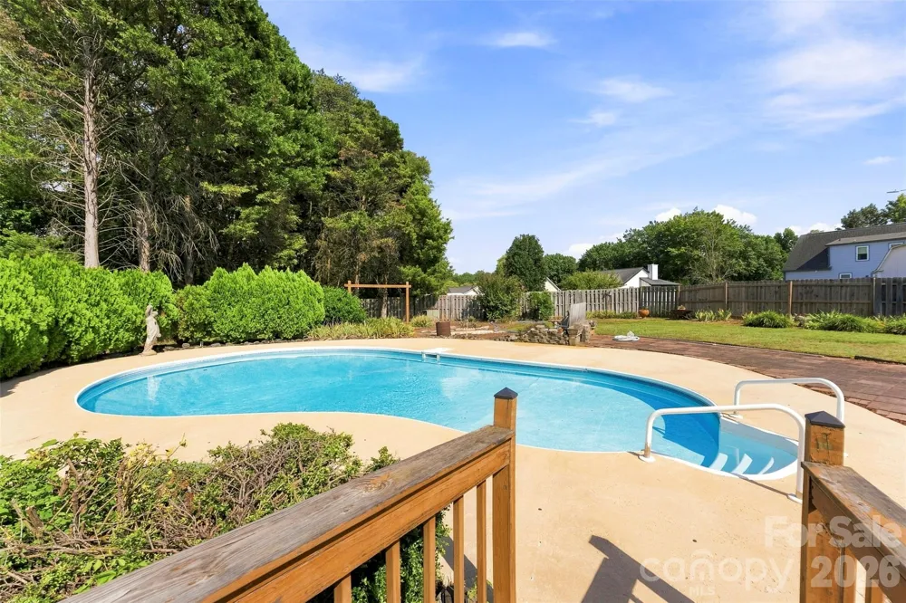 108 Shade Tree Court Gastonia, NC 28056