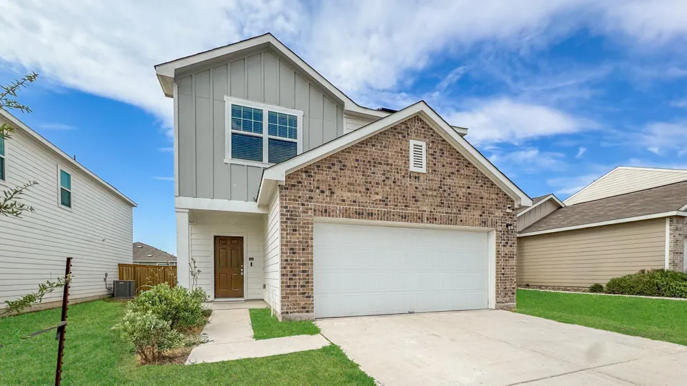 337 Line Of Fire Way Jarrell, TX 76537