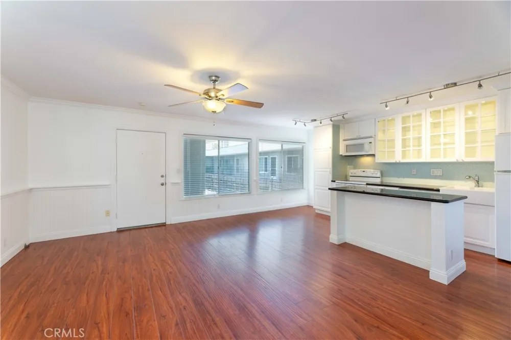 1329 E 1st #40 Long Beach, CA 90802