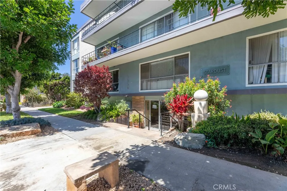 1329 E 1st #40 Long Beach, CA 90802