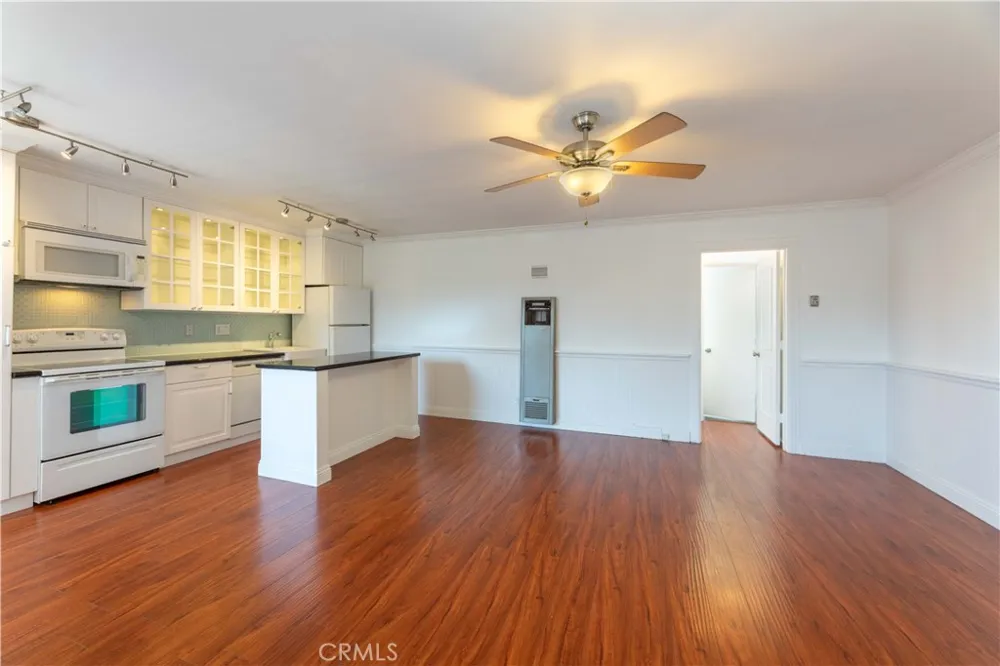 1329 E 1st #40 Long Beach, CA 90802