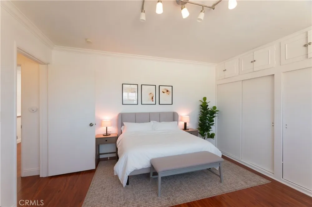 1329 E 1st #40 Long Beach, CA 90802