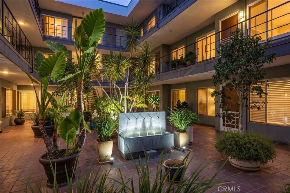 1329 E 1st #40 Long Beach, CA 90802