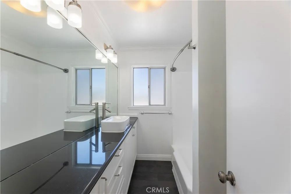 1329 E 1st #40 Long Beach, CA 90802