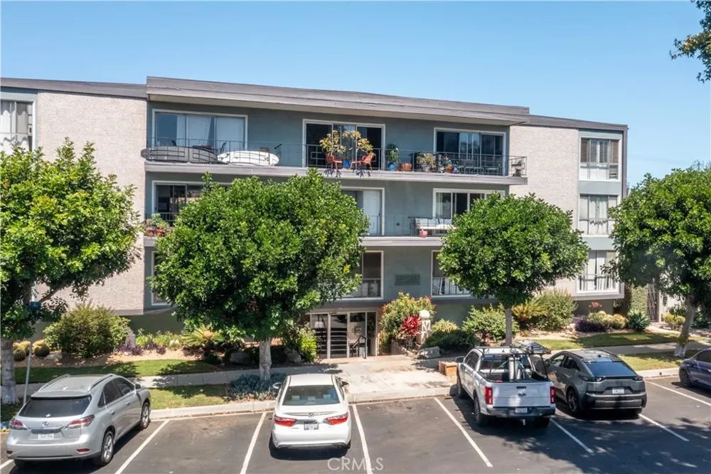 1329 E 1st #40 Long Beach, CA 90802