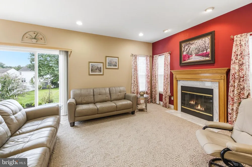 15 VALLEY FORGE DRIVE Woolwich Township, NJ 08085