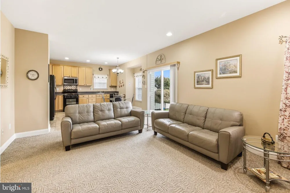 15 VALLEY FORGE DRIVE Woolwich Township, NJ 08085