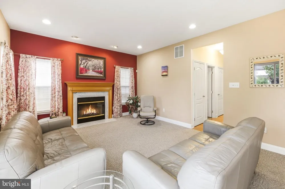 15 VALLEY FORGE DRIVE Woolwich Township, NJ 08085