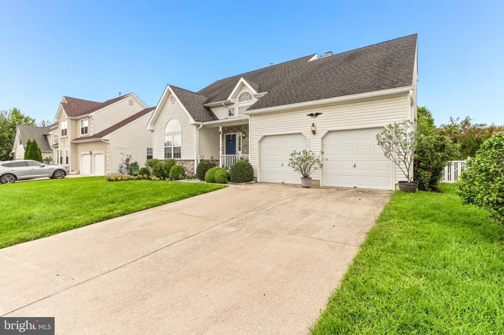 15 VALLEY FORGE DRIVE Woolwich Township, NJ 08085
