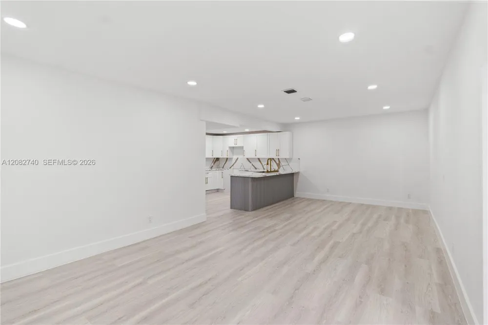 1274 NW 55th Ter Miami, FL 33142