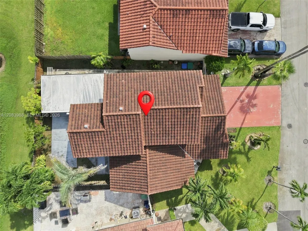 18209 NW 61st Ct Hialeah, FL 33015