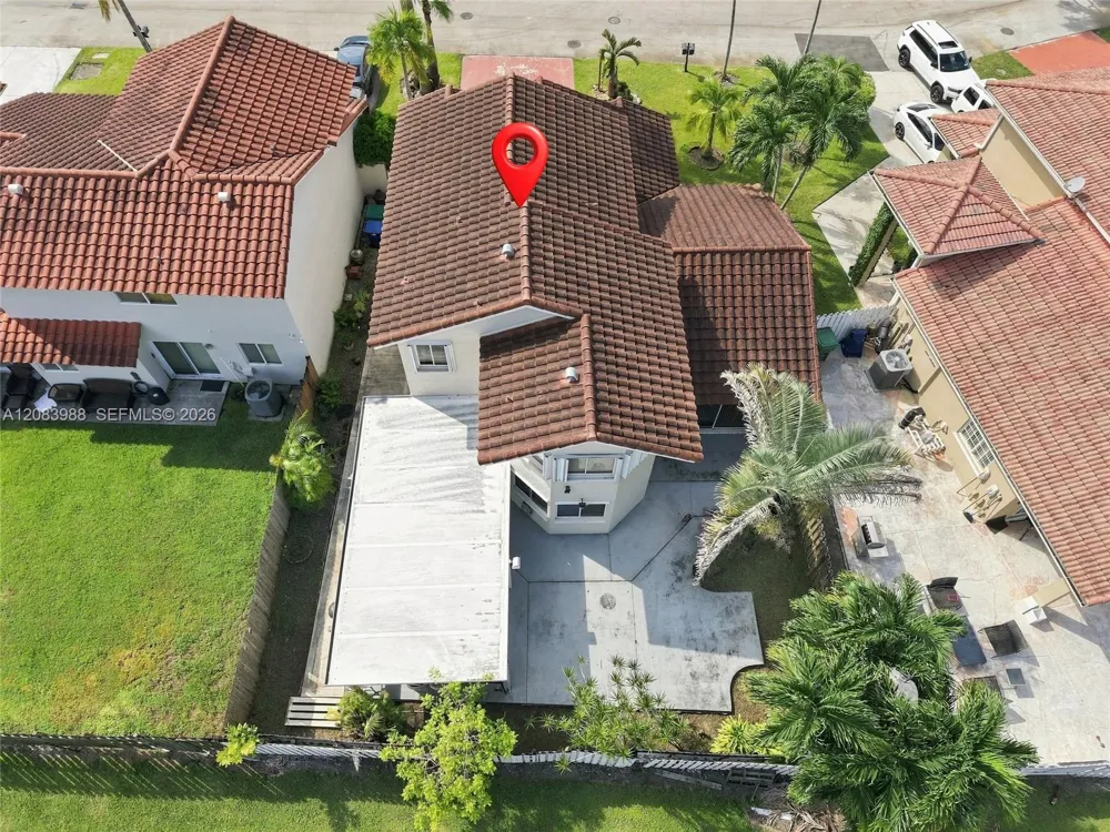 18209 NW 61st Ct Hialeah, FL 33015