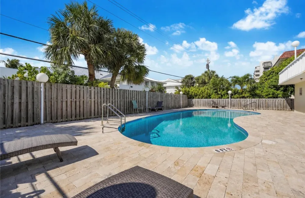 200 Galen Drive #308 Key Biscayne, FL 33149