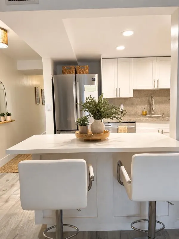 200 Galen Drive #308 Key Biscayne, FL 33149