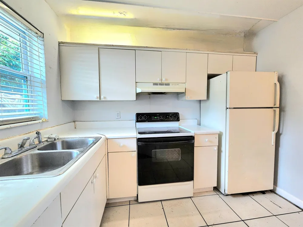 215 SW 1ST COURT #1-2 Pompano Beach, FL 33060