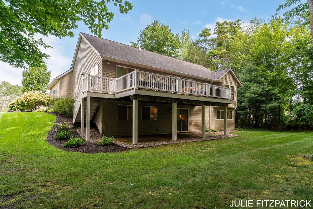 1650 Red Stem Drive Holland, MI 49424