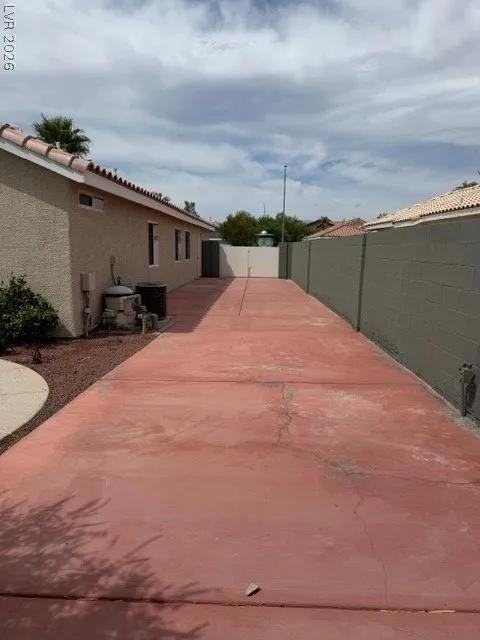 5324 Manor Stone Street North Las Vegas, NV 89081