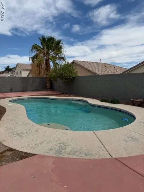 5324 Manor Stone Street North Las Vegas, NV 89081