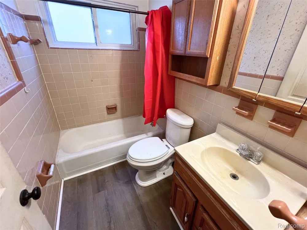4171 Weddell Street Dearborn Heights City, MI 48125