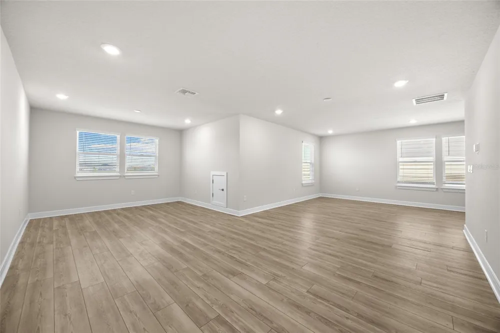 10364 SHIVE ISLAND COURT Orlando, FL 32827