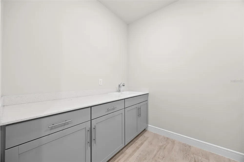 10364 SHIVE ISLAND COURT Orlando, FL 32827