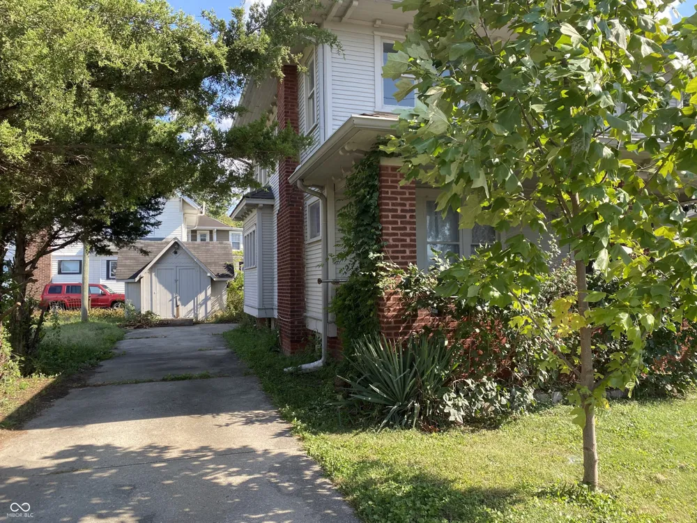 1425 Fairfield Avenue Indianapolis, IN 46205