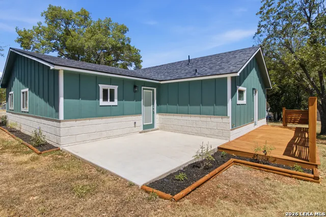 1506 SYCAMORE ST Bandera, TX 78003