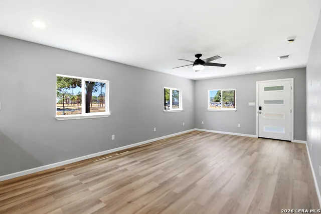 1506 SYCAMORE ST Bandera, TX 78003