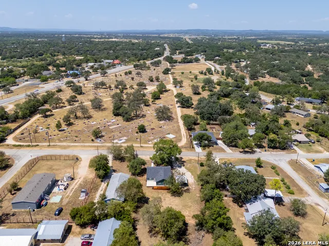 1506 SYCAMORE ST Bandera, TX 78003