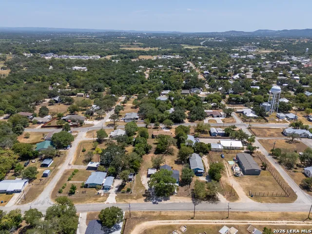 1506 SYCAMORE ST Bandera, TX 78003