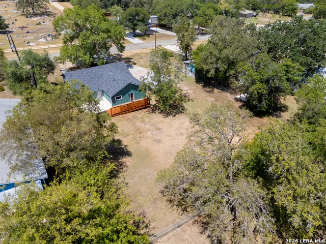 1506 SYCAMORE ST Bandera, TX 78003