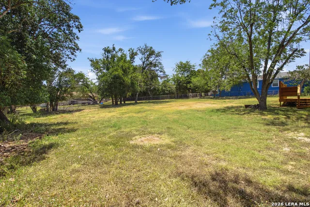 1506 SYCAMORE ST Bandera, TX 78003