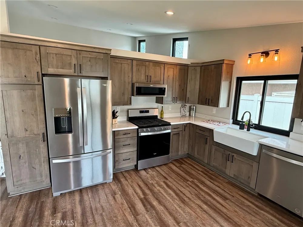 1210 Country Place Redlands, CA 92374