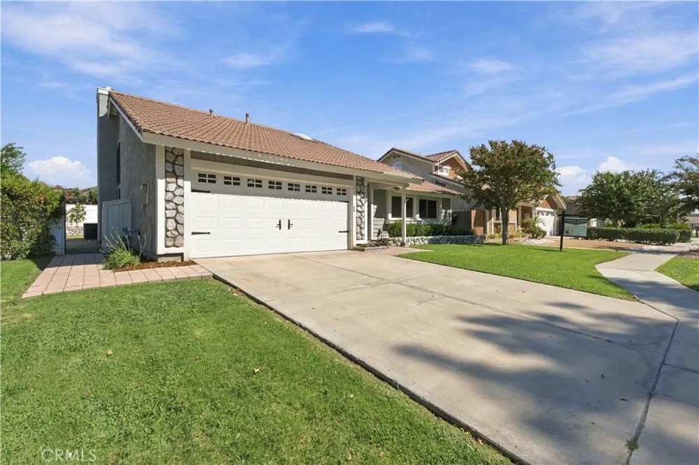 1210 Country Place Redlands, CA 92374