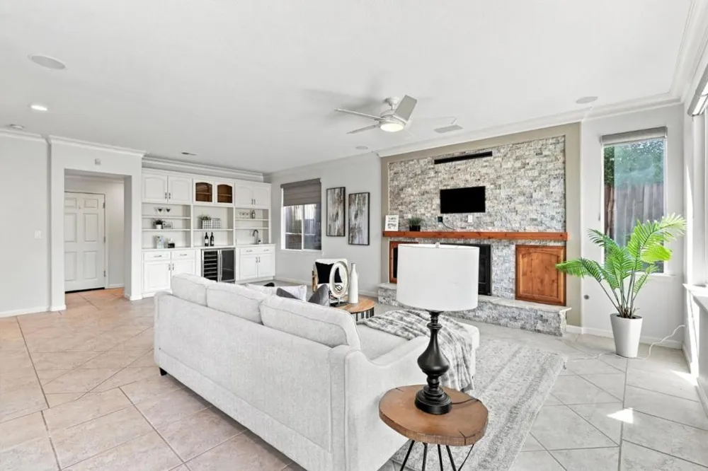 1487 Partridge Drive Gilroy, CA 95020
